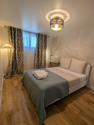 Gîte pour 2 personnes, avec vue et jardin à Saint-Gratien