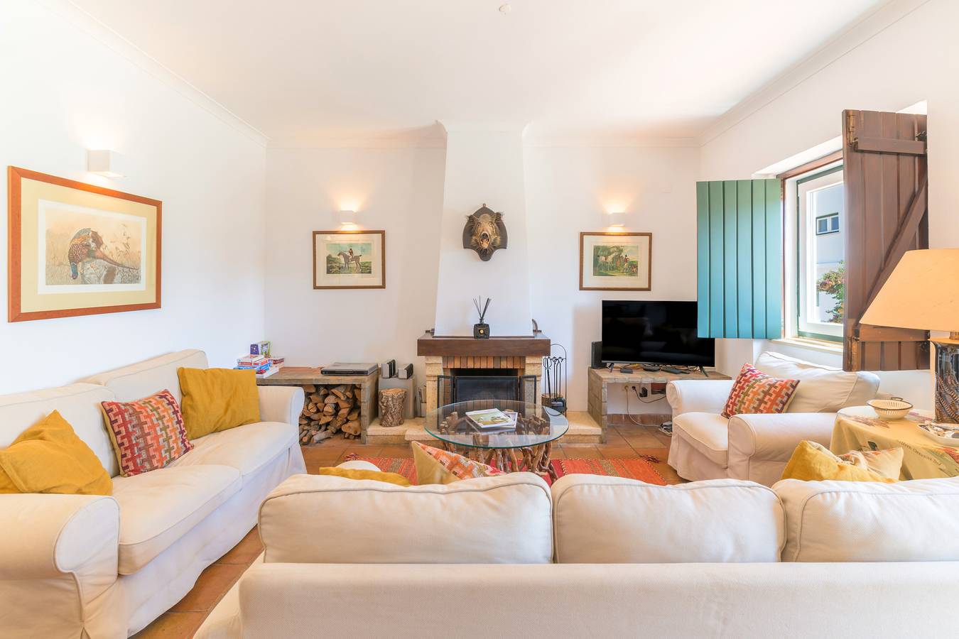 Villa 'Tamanqueira' mit Bergblick, Wlan und Klimaanlage in São Salvador e Santa Maria, Alentejo Litoral