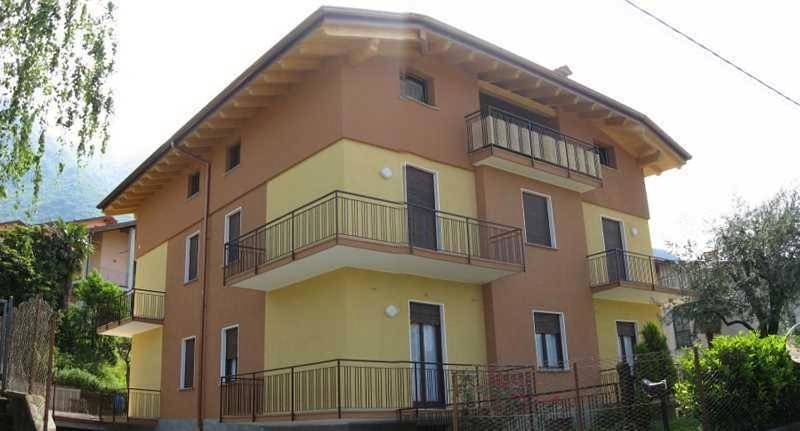 Chambre d’hôte pour 2 personnes, avec balcon ainsi que vue et jardin à Lierna - 2