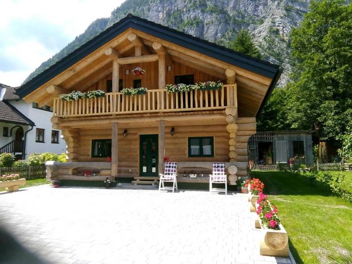 Ferienhaus für 8 Personen, mit Balkon und Terrasse sowie Garten und Ausblick in Hallstatt