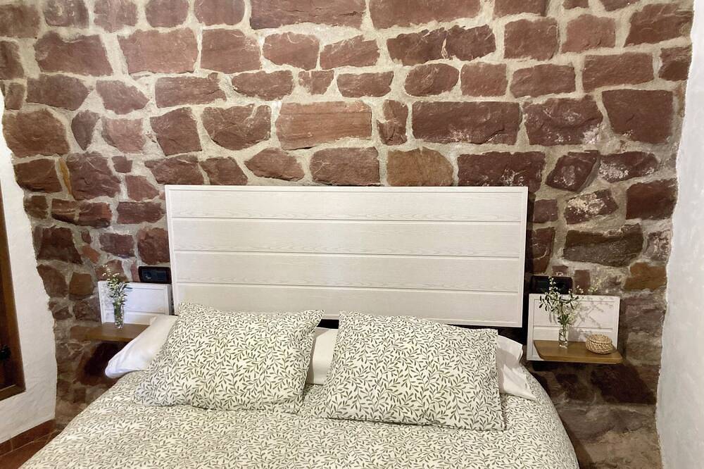 Cozy house in the historic center of Vilafamés in Vilafamés, Castellón Provinz