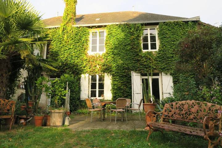 Chambre d’hôte pour 2 personnes, avec jardin à La Chapelle-aux-Choux