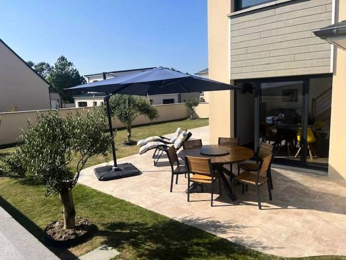 Location de vacances pour 5 personnes, avec jardin à Gouville-sur-Mer - 2