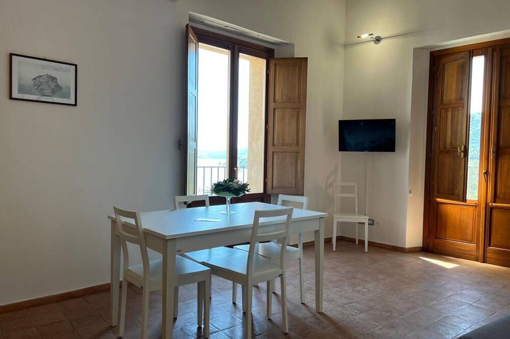 Entire apartment, Two Bedroom Apartment in Tropea, Vibo Valentia Province