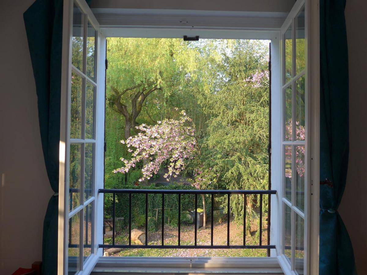Superior Twin Room with Garden View in Orgeval, Yvelines