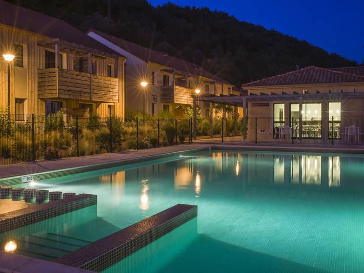 Gîte pour 2 personnes, avec terrasse et piscine, animaux acceptés à Les Eyzies-de-Tayac-Sireuil - 2