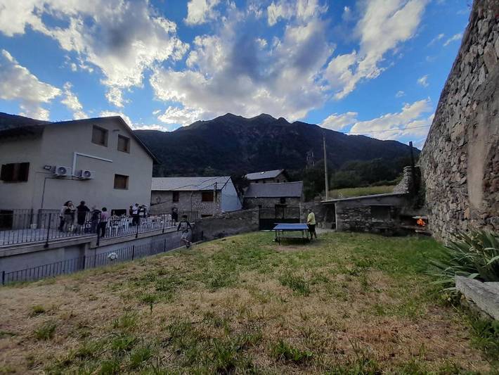 Casa rural para 4 personas, con jardín y vistas, Familias con niños en Alta Ribagorça - 3