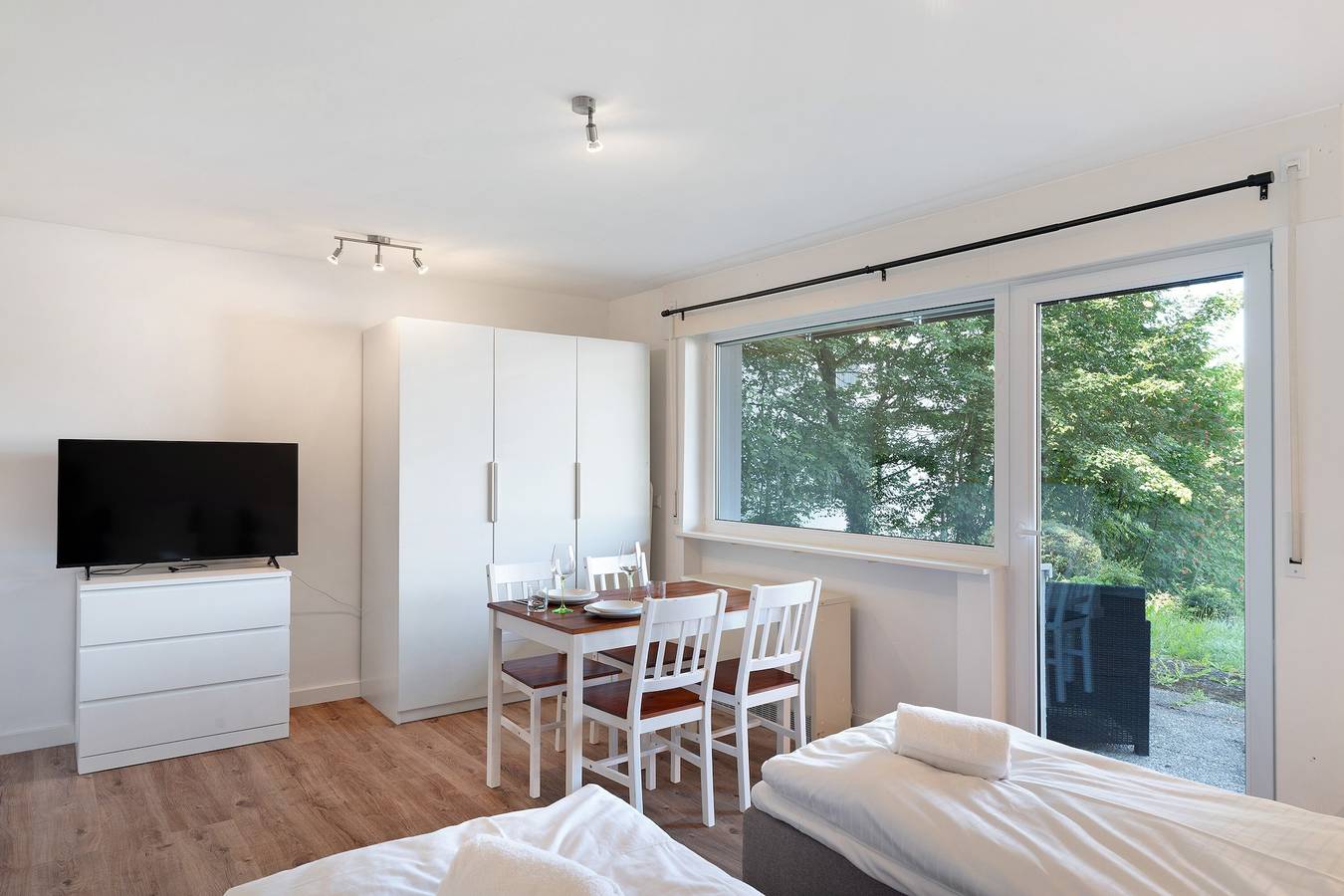 Ganze Wohnung, Ferienwohnung '1-Zimmer Am Hochwald' mit privater Terrasse, privatem Garten und Wlan in Bad Liebenzell, Nordschwarzwald
