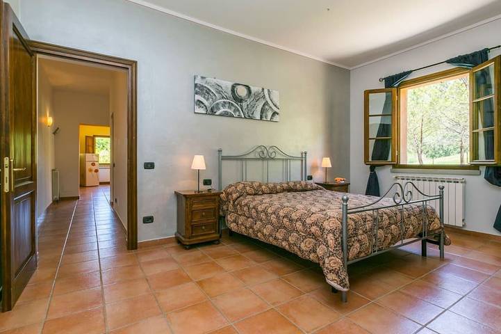 Bonito apartamento en villa con piscina, Wifi, Tv, patio, mascotas permitida y vista panorámica in Montespertoli, Chianti