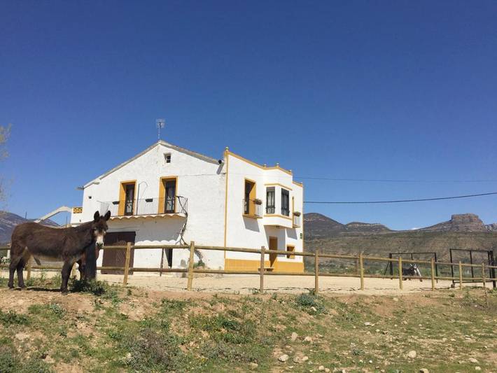 Casa rural para 11 personas, con Balcón y Terraza además de Jardín y Vistas en Murillo de Gállego