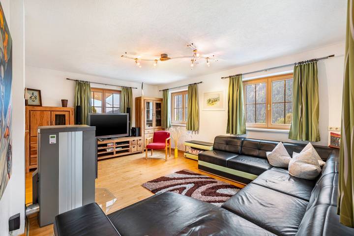 Ganze Wohnung, Apartment „Rackhof“ mit Bergblick, privater Terrasse und WLAN in Schobergruppe, Oberlienz