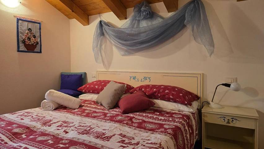 Location de vacances pour 8 personnes, avec vue et jardin, animaux acceptés à Arta Terme - 2