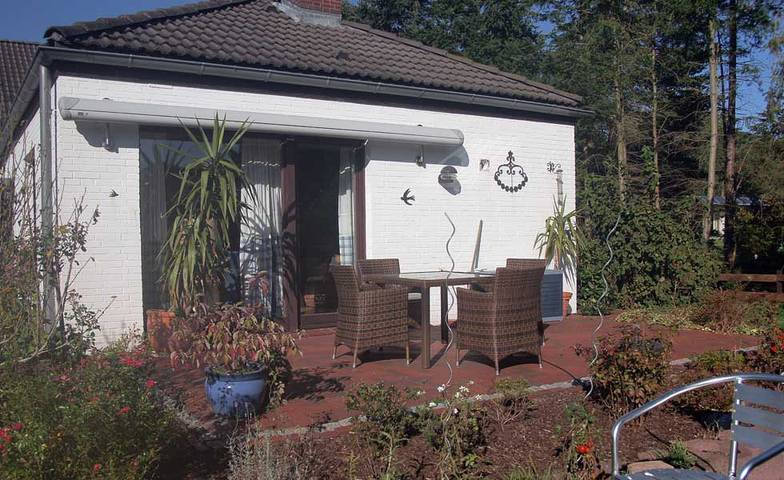 Ferienwohnung für 4 Personen, mit Balkon und Balkon/Terrasse sowie Terrasse und Garten in Altes Land Stade