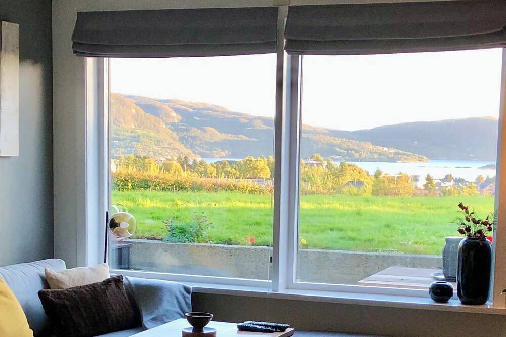 Ganze Wohnung, Cozy Landscape House. Near pulpit Rock/Stavanger in Strand (Rogaland)