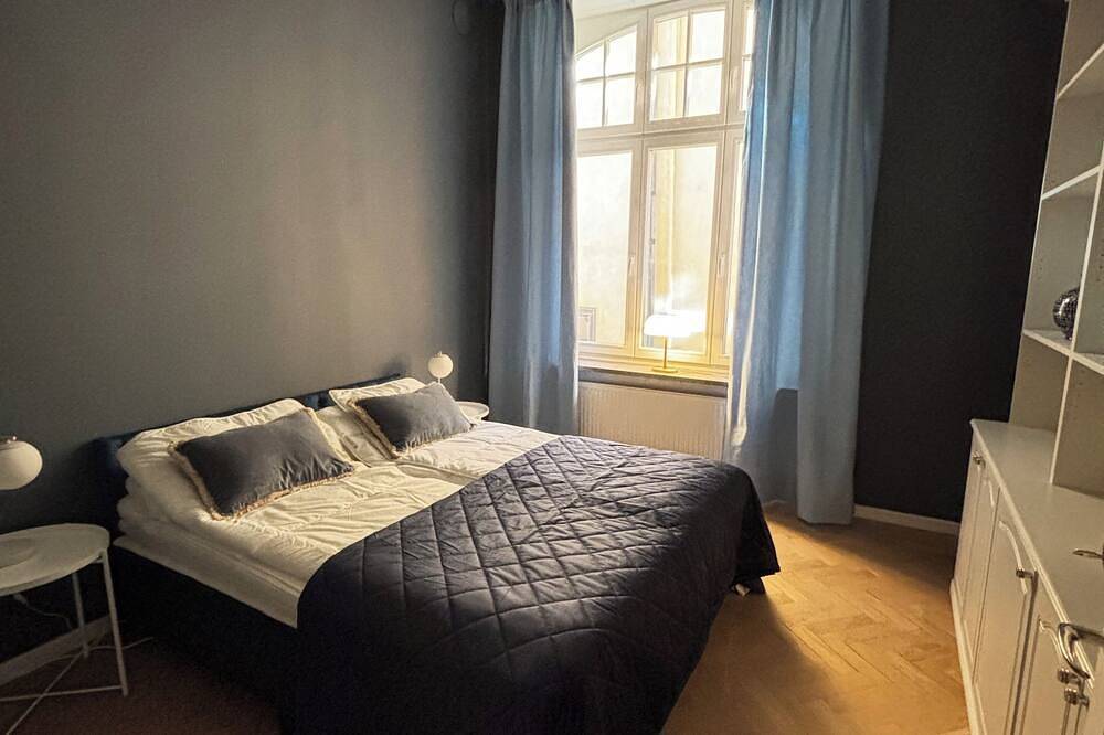 Entire apartment, Luxury 5 bedroom, waterfront apartment in Old Town, next to Royal Palace in Stockholm, Swedish Baltic Sea