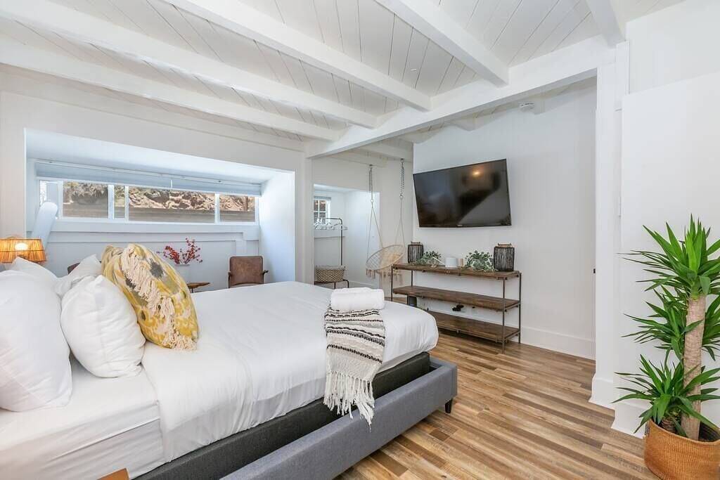 Casa Penelope by Oraklus in Malibu, Los Angeles County