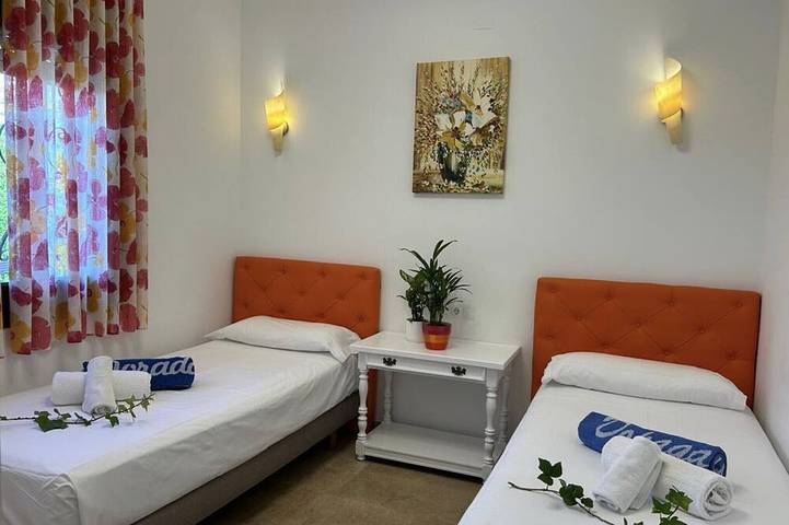 Villa pour 8 personnes, avec jardin et balcon à Miami Platja - 3