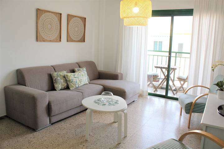 Appartement entier, Appartement de vacances pour 5 personnes avec balcon in Playa San Juan, Guía de Isora