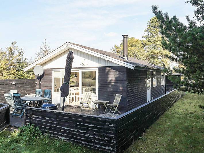 Ferieudlejning for 5 personer, med Terrasse i Hals