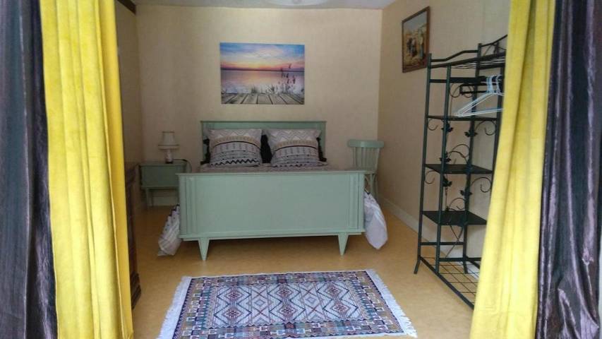 Location de vacances pour 5 personnes, avec terrasse et jardin à Cour-Cheverny - 3