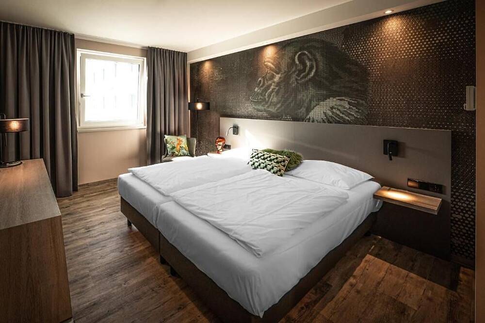 Clean & Inviting Room Near Solitude Castle & Porsche Museum — Pets Allowed in Korntal-Münchingen, Landkreis Ludwigsburg