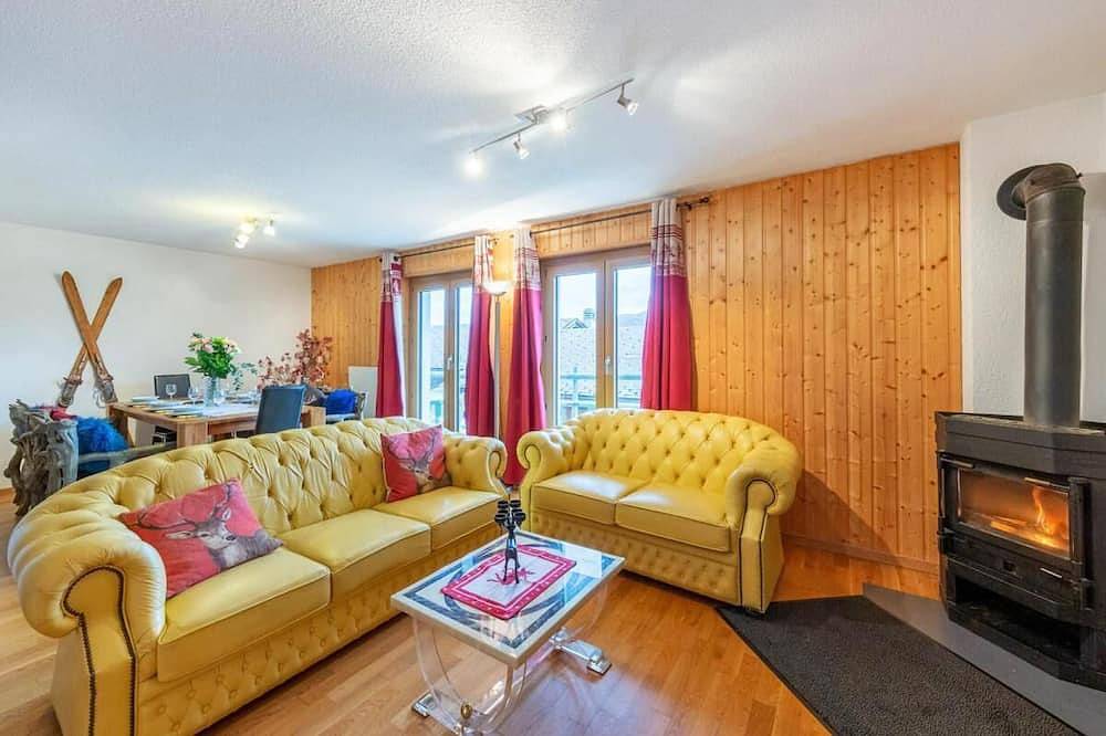 Landhaus, wifi, 200m bis zum stadtzentrum, blick berg, balkon, kamin oder ofen für holz, fernseher in Les Masses, Vex