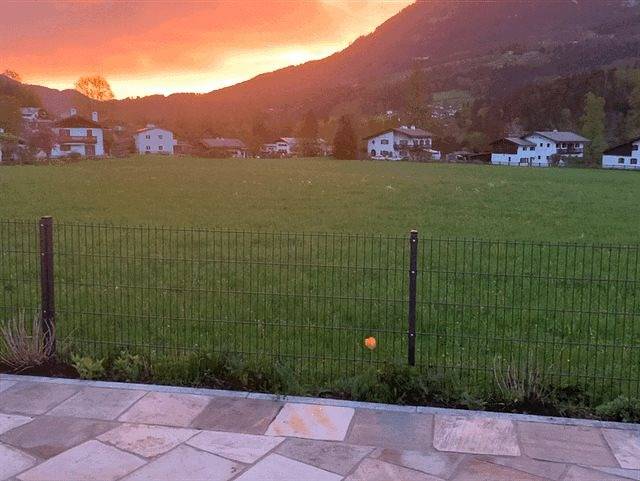 Bungalow für 4 Personen, mit Terrasse und Balkon/Terrasse, kinderfreundlich in Oberbayern - 3