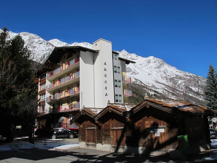 Ferienwohnung für 5 Personen, mit Balkon und Ausblick in Saas-Grund - 2