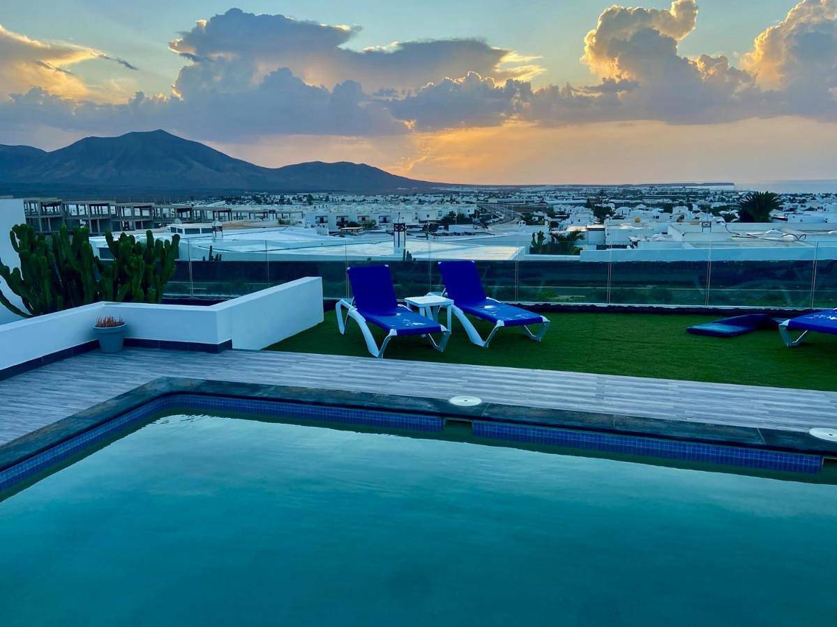 Villa with Private Pool in Playa Blanca, Yaiza
