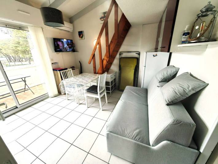 Appartement de vacances pour 4 personnes, avec Terrasse ainsi que Jardin et Piscine