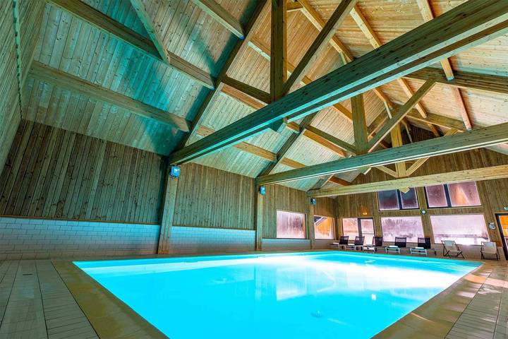 Appartement entier, Appartement de vacances pour 4 personnes avec balcon in La Féclaz, Les Déserts