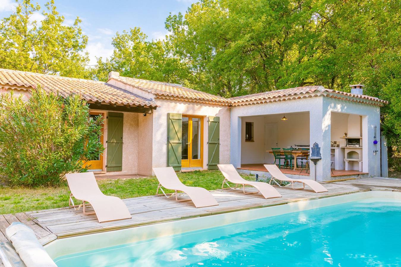 Villa „Bignone“ mit privatem Pool, privater Terrasse und Wlan in Régusse, Brignoles Region