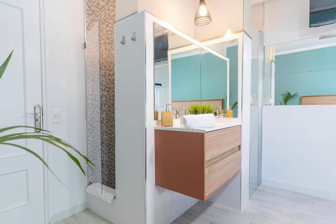 Double Room with Private Bathroom in Arona , Tenerife Sur