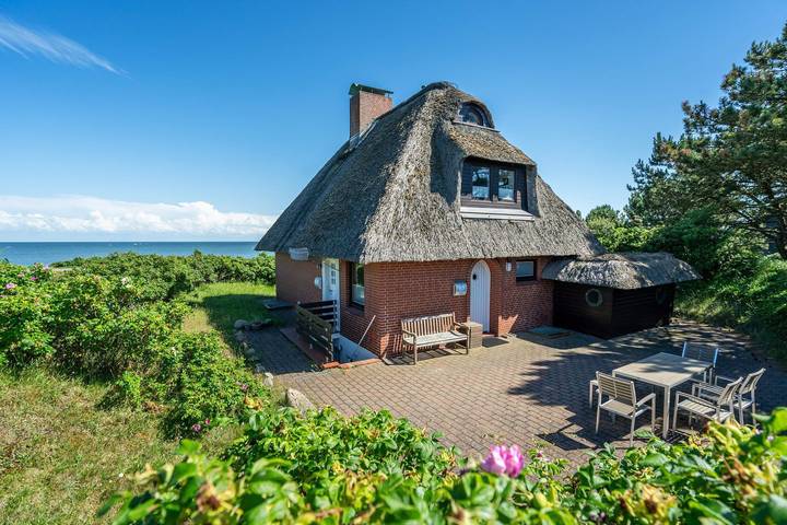 Ferienwohnung für 6 Personen, mit Terrasse und Garten sowie Ausblick in List (Sylt)