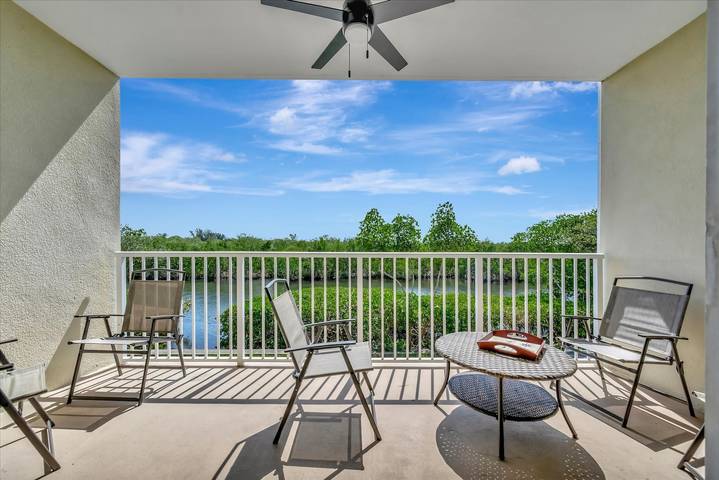 Apartamento de vacaciones para 4 personas, con terraza y piscina - 1