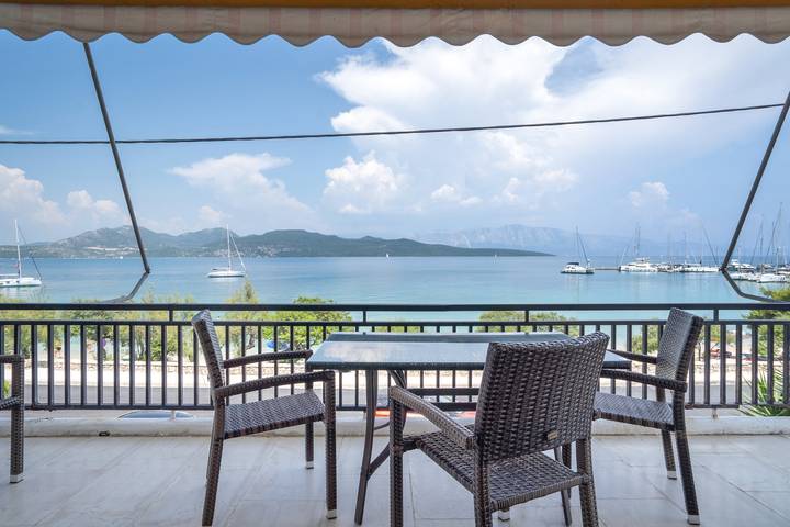 Studio für 3 Personen, mit Balkon und Garten auf Lefkada