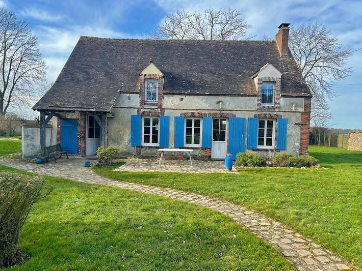 Gîte pour 13 personnes, avec jardin, animaux acceptés à Saint-Maixme-Hauterive