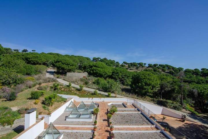 Location de vacances pour 23 personnes, avec piscine et balcon ainsi que jardin et jacuzzi à Mataró - 2