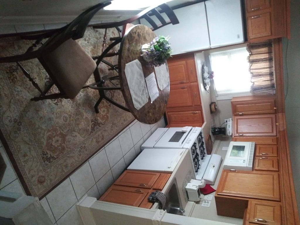 Ganze Wohnung, Cityplex # 2 2bed-2bath 2nd Floor Apt. in New Albany, Indiana