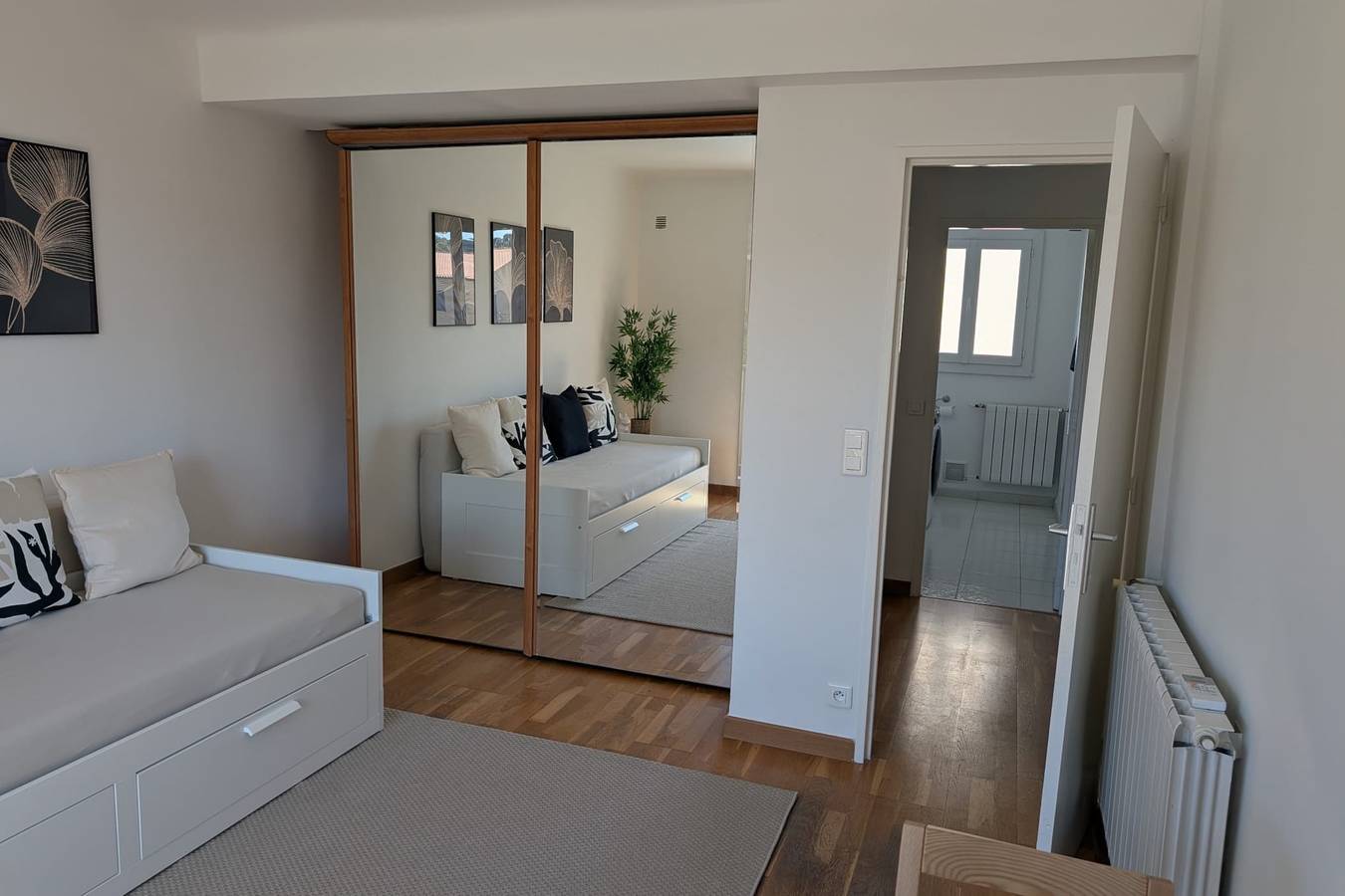Estudio entero, Bright apartment with a balcony in Vallauris in Vallauris, Costa mediterránea (Francia)