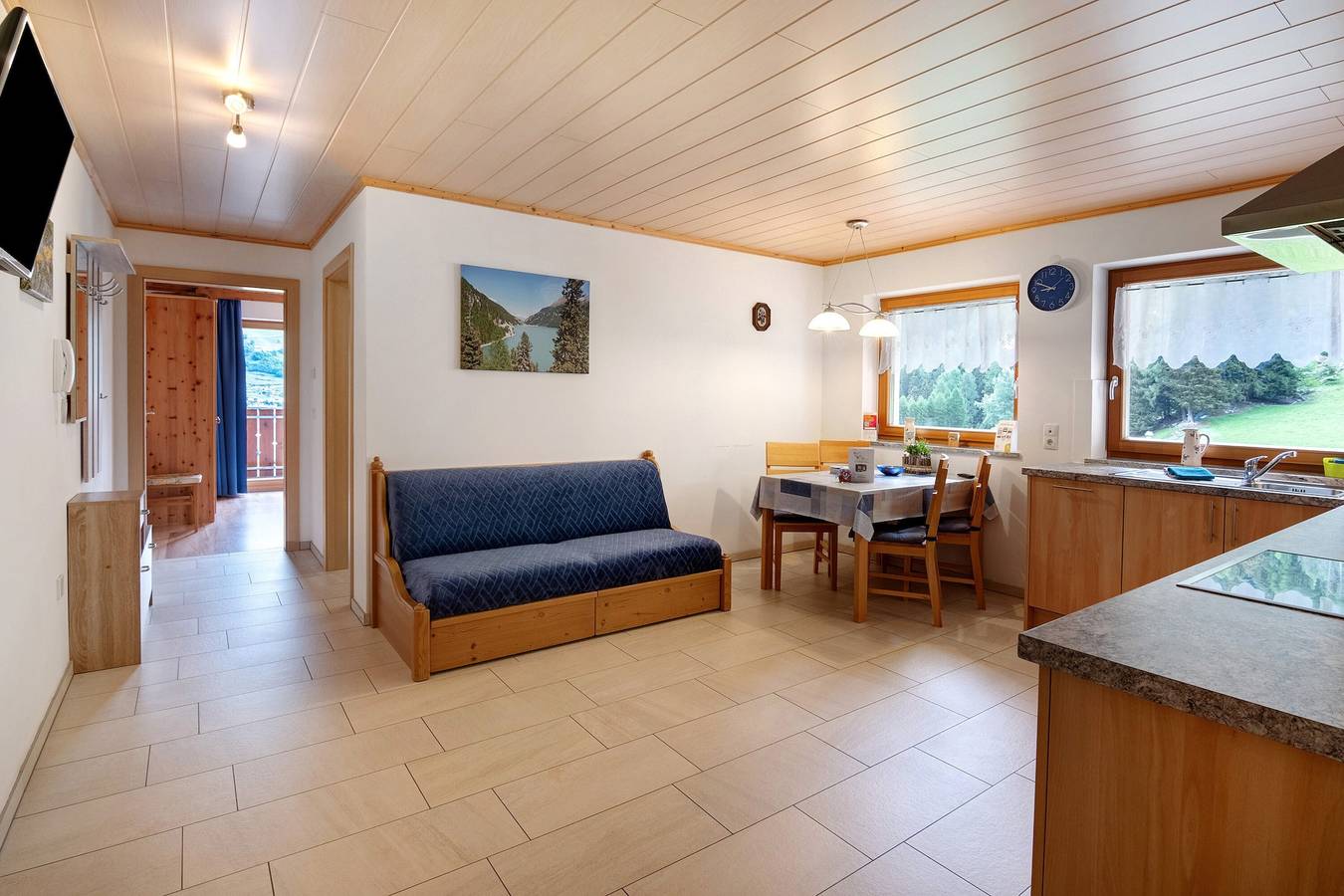 Ganze Wohnung, Apartment 'Pirchahof Wasserfall' mit Bergblick, Gemeinschaftsterrasse und Wlan in Ganda di Martello, Martell