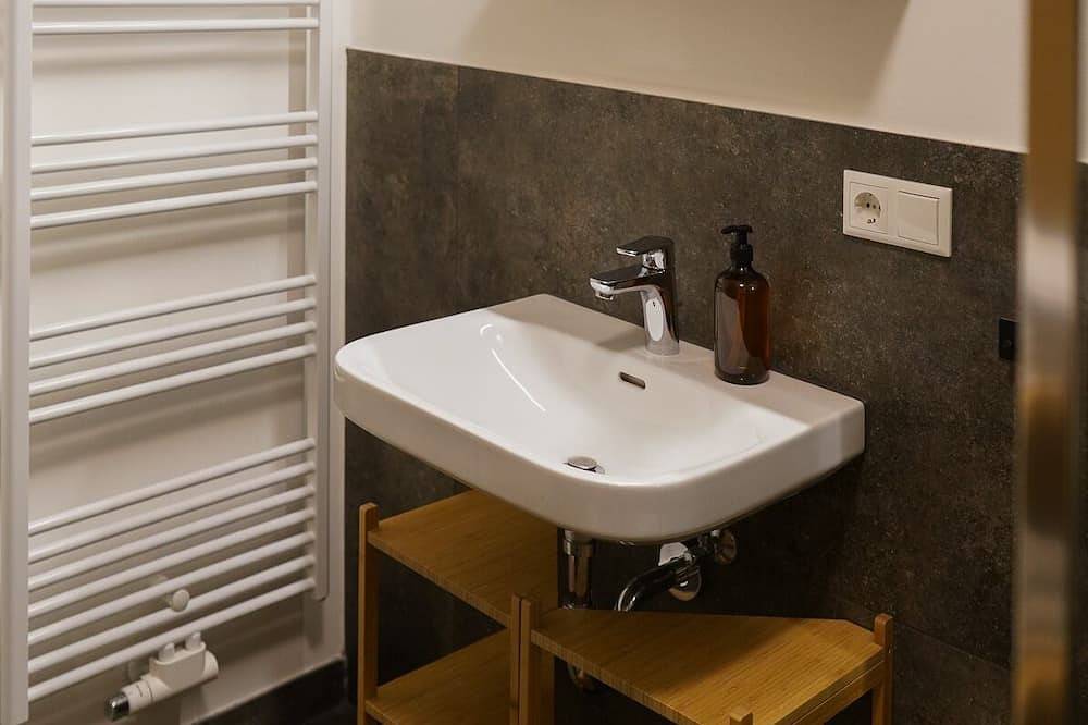 Ganze Wohnung, Apartment-Komfort-Cozy Badezimmer-Stadtblick-Mo in Coburg, Oberes Maintal - Coburger Land