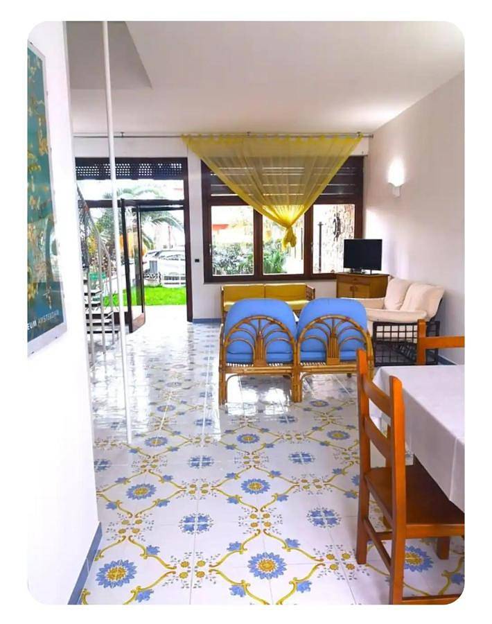 Villa Azzurra in Spiaggia di Serapo, Gaeta