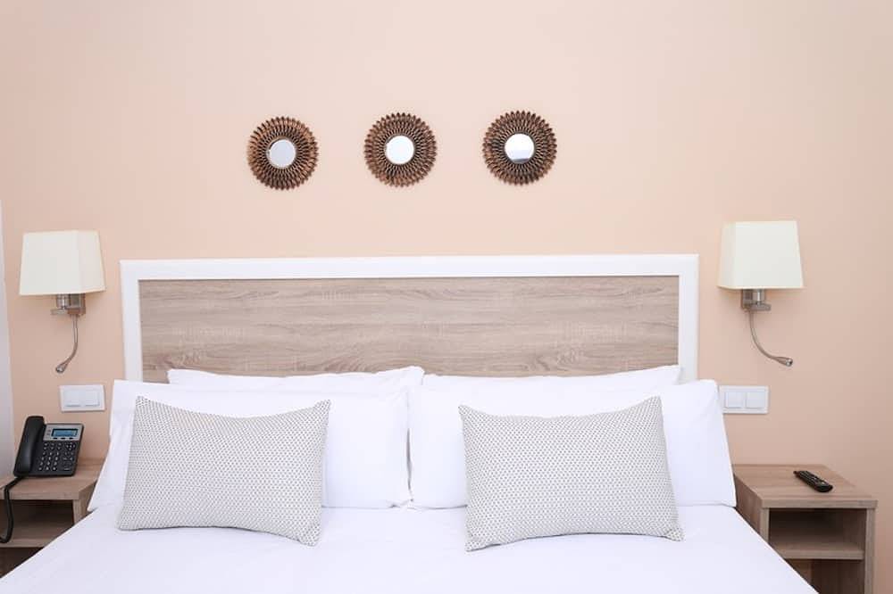 Appartement entier, Studio extérieur pour 3 personnes in Centro (Madrid), Madrid