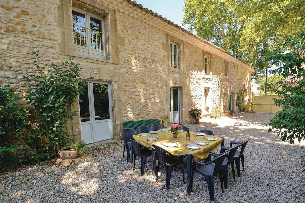 Geweldig huis in Jonquières in Jonquières, Vaucluse