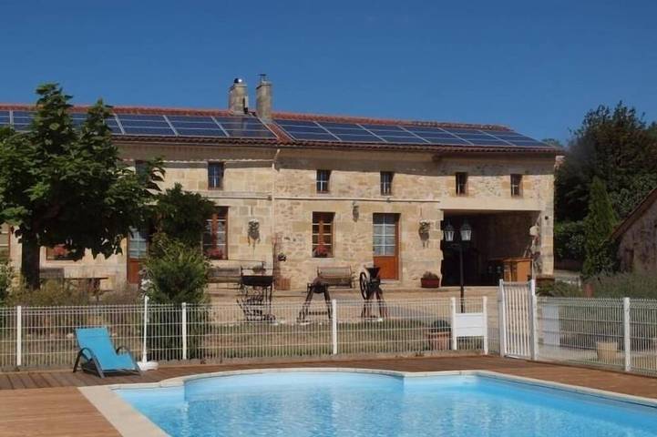 Location de vacances pour 6 personnes, avec Jacuzzi et Piscine à Saint-Savin (Gironde)