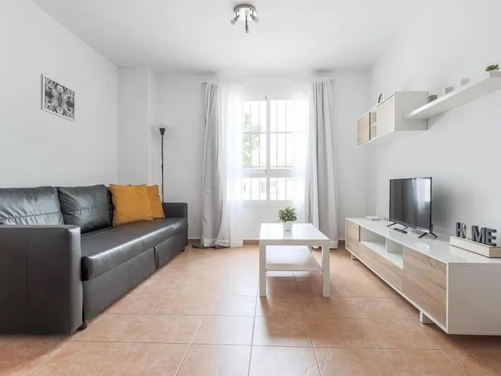 Apartamento de vacaciones para 5 personas, con terraza y piscina - 1