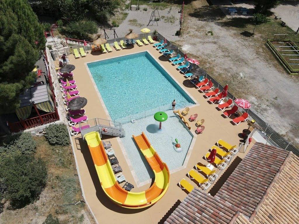 Zecamping 3 étoiles animé parc aquatique locatif Tv Lv clim 140m2 in Saint-Maime, Parc naturel régional du Luberon