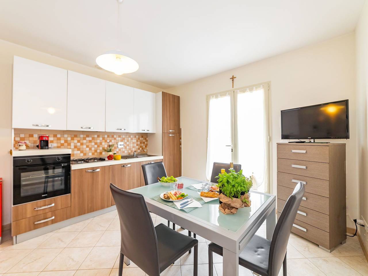 Ganze Wohnung, Arco del Mare' Wohnung mit Blick aufs Wasser in Civezza, Riviera di Ponente