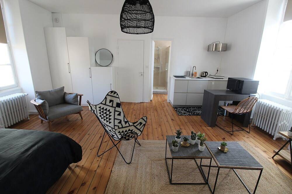 Appartement De Vacances pour 2 Personnes dans La Roche-sur-Yon, Région de La Roche-sur-Yon